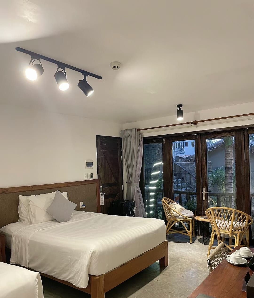 # 越南富國島🏝️叢林飯店+🐻熊熊博物館 # 越南富國島🏝️叢林飯店+🐻熊熊博物館