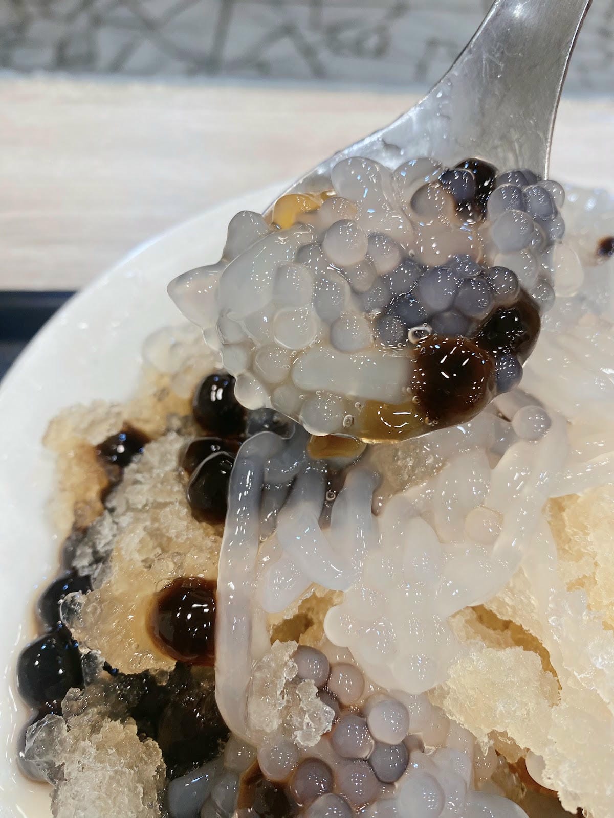捷運新莊站,超好吃黑糖刨冰,咀嚼控必去🍧 捷運新莊站,超好吃黑糖刨冰,咀嚼控必去🍧