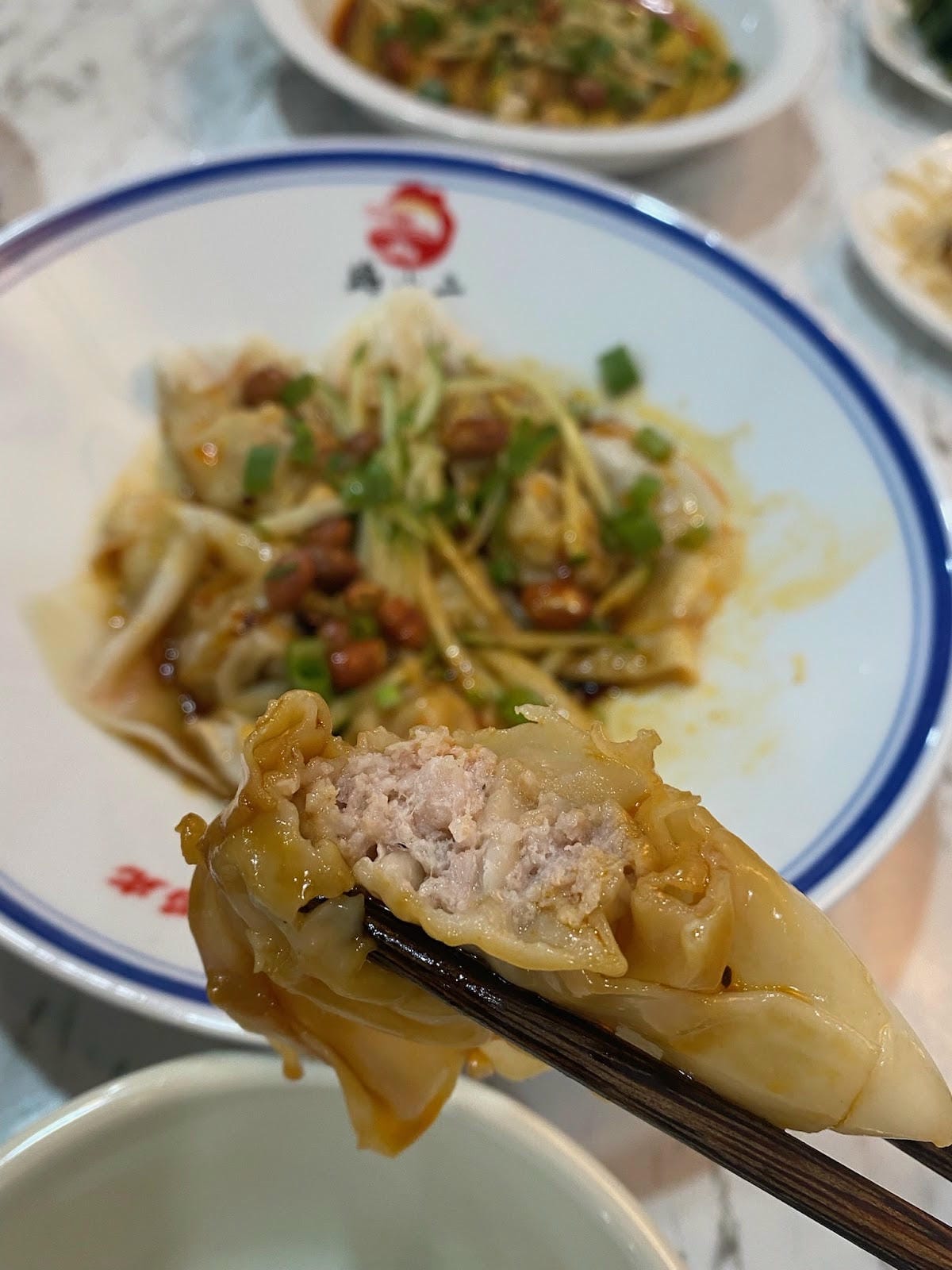 #我來開箱 🍜 🍗在板橋超正宗的雲川料理—鷄小二烏雞米線 #我來開箱 🍜 🍗在板橋超正宗的雲川料理—鷄小二烏雞米線