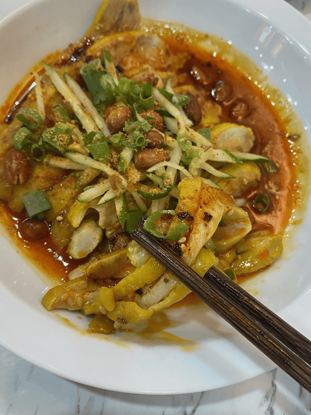 #我來開箱 🍜 🍗在板橋超正宗的雲川料理—鷄小二烏雞米線 #我來開箱 🍜 🍗在板橋超正宗的雲川料理—鷄小二烏雞米線