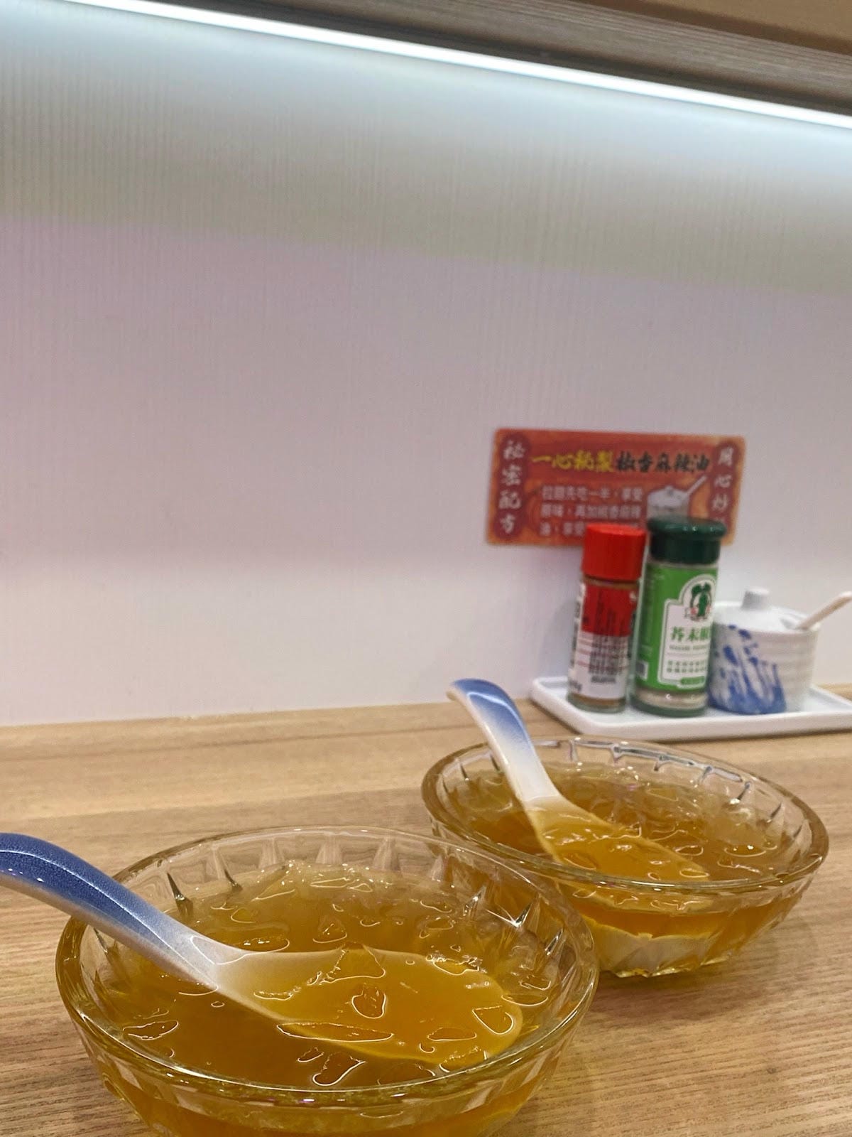 #新鮮事調查局 🍜🔮可以算塔羅牌又可以吃拉麵的地方feat. #新鮮事調查局 🍜🔮可以算塔羅牌又可以吃拉麵的地方feat.