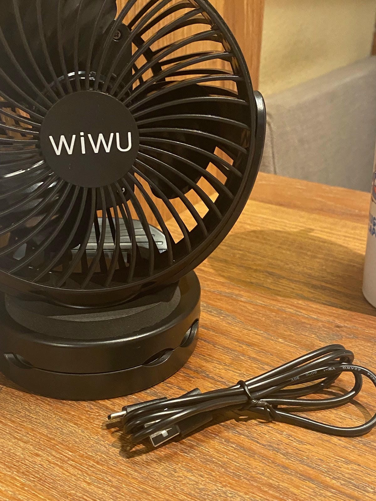 WiWU 多功能USB夾式涼風扇 二代辦公室、露營、追劇都 WiWU 多功能USB夾式涼風扇 二代辦公室、露營、追劇都