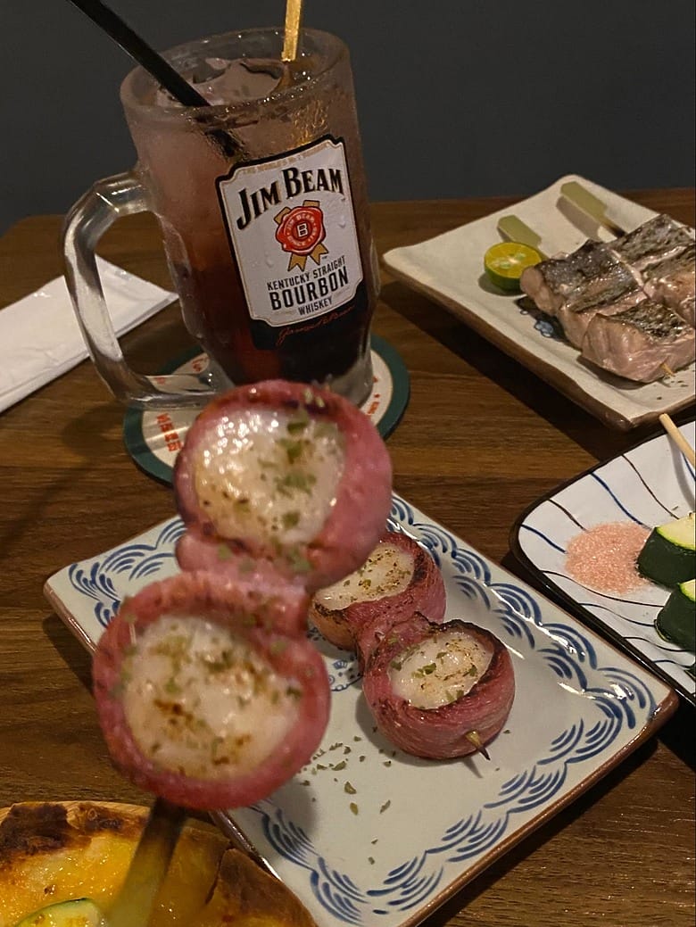 板橋菁禾町居酒屋串燒控必收 培根捲干貝 鹽烤松阪豬柚子胡椒雞肉串