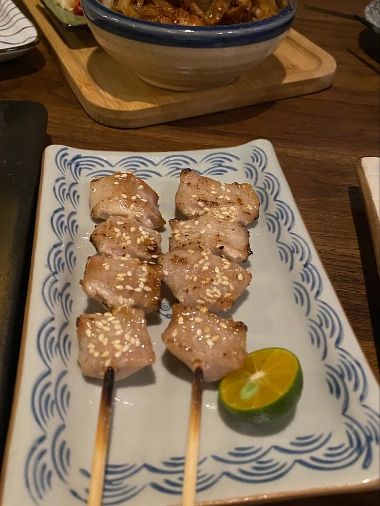 板橋菁禾町居酒屋串燒控必收 培根捲干貝 鹽烤松阪豬柚子胡椒雞肉串