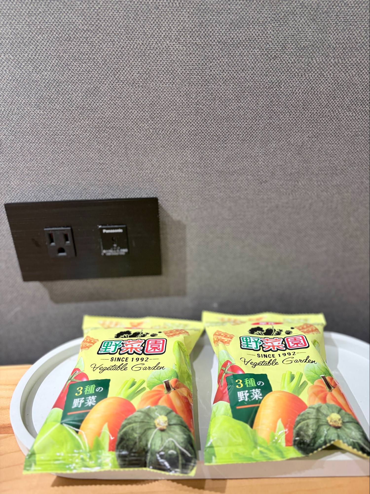 第一次住汽旅就驚呆！😱 桃園 IF Motel 藝術感瀑布浴缸、現煎雞排早餐，跟閨蜜的超 Chill 週末！