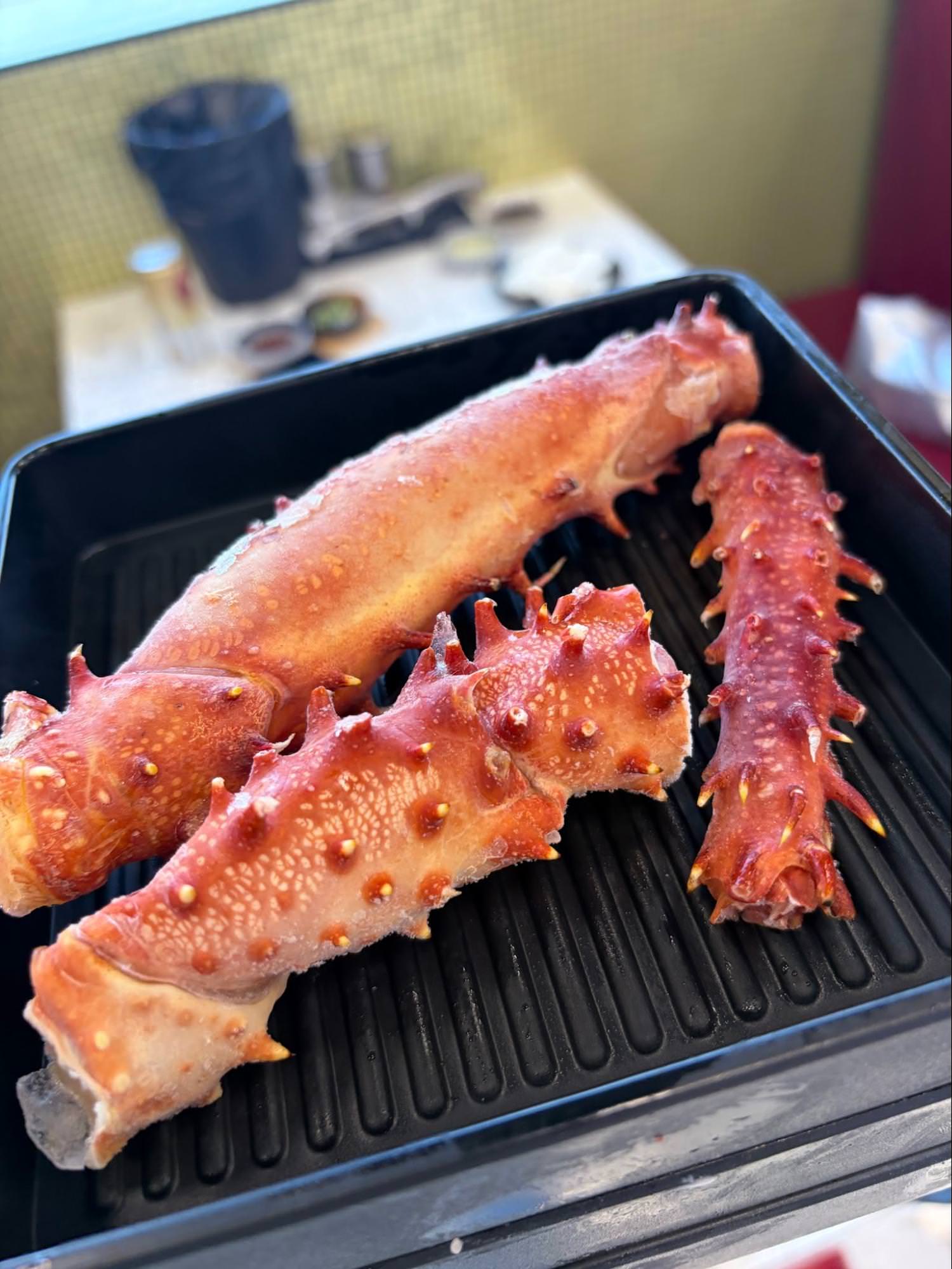 【台南燒肉吃到飽温家堡燒肉|永康超狂海陸饗宴!松葉蟹腳、天使紅蝦、鮑魚無限續,當月壽星直接送帝王蟹!寵物友善餐廳,還有哈根達斯、馬卡龍甜點控必訪 - 第16張圖 台南永康溫家堡燒肉吃到飽餐廳,松葉蟹腳與高品質肉品海陸饗宴寵物友善餐廳