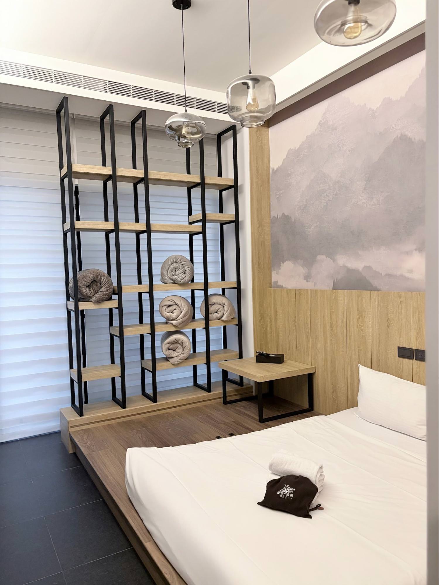 台南住宿推薦|安平羅馬風寵物友善民宿香格VILLA|雙人房$1,200、包棟$6,000|電梯+浴缸高CP值住宿 - 第16張圖 台南住宿推薦|安平羅馬風寵物友善民宿香格VILLA|雙人房$1,200、包棟$6,000|電梯+浴缸高CP值住宿